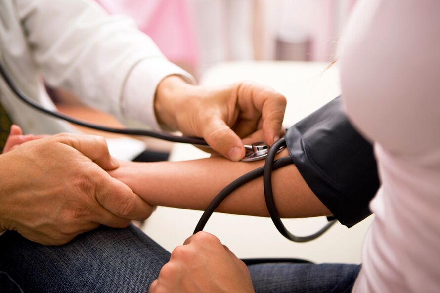 Misurazione della pressione per ipertensione